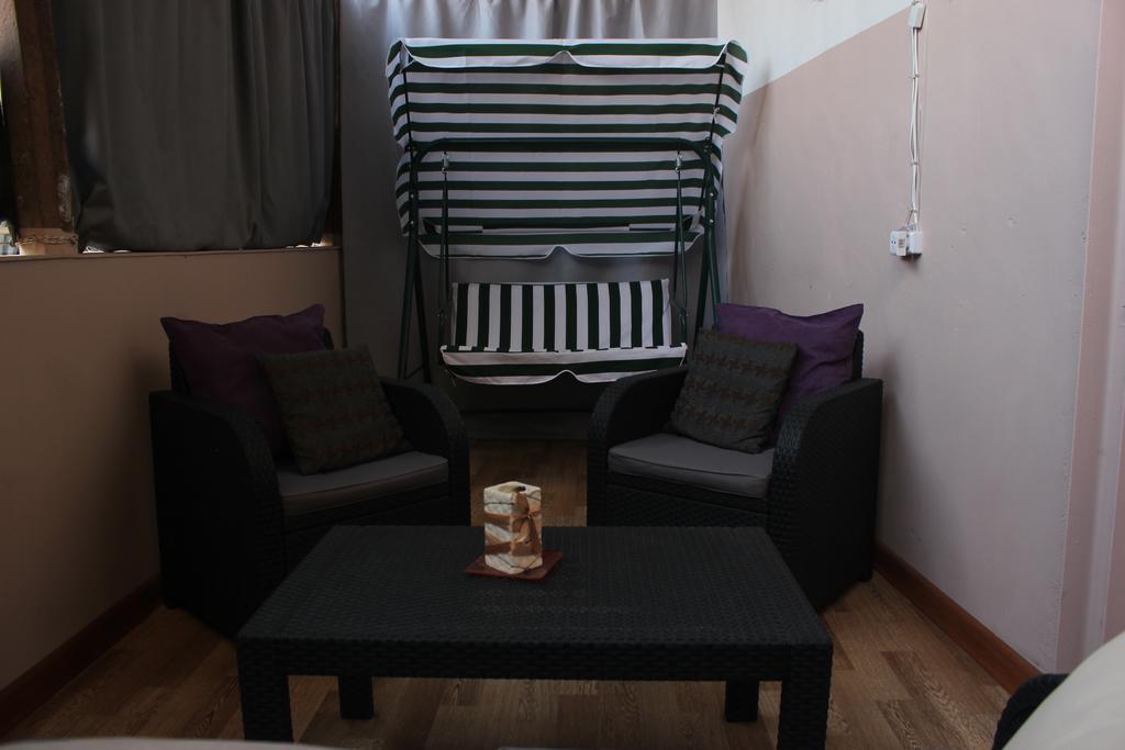 Cozy Apartment In Real Heart Of Old Тбилиси Екстериор снимка